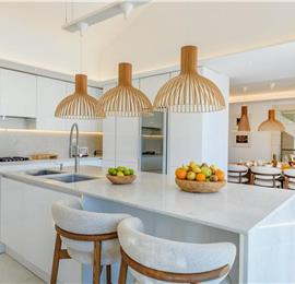 Spectacular 4 Bedroom Luxury Villa with Infinity Pool on Brac Island, sleeps 8
